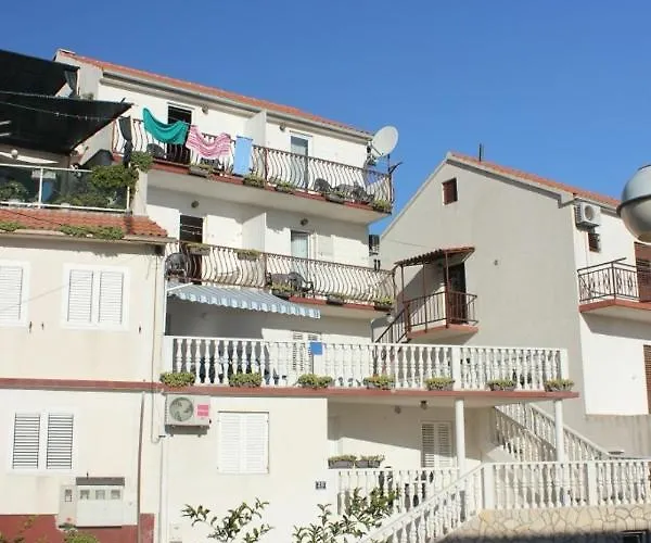 With A Parking Space - 8869 Vis